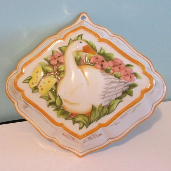 Vintage Ceramic Decorative Mold Franklin Mint Le Cordon Bleu Duck Flowers - Picture 1 of 9